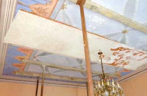 Si restaurano i soffitti in municipio