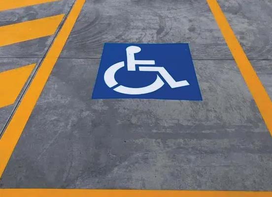 Parcheggi per disabili, quante infrazioni