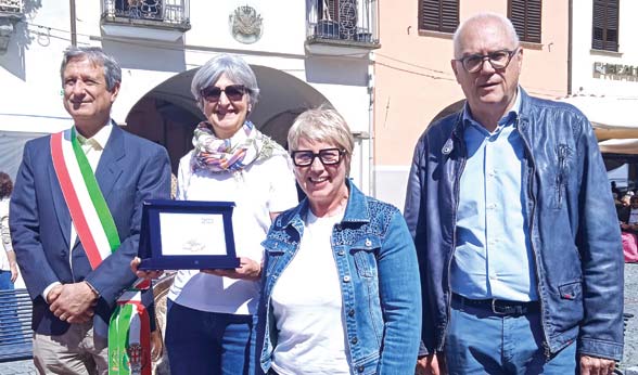 Rivive la salsa dei Santa Rosa