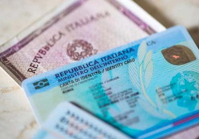 Addio alla vecchia carta di identit