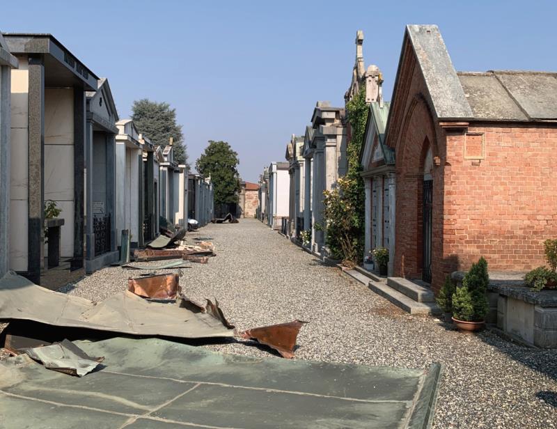 Saccheggiate decine di tombe di famiglia a Cavallermaggiore