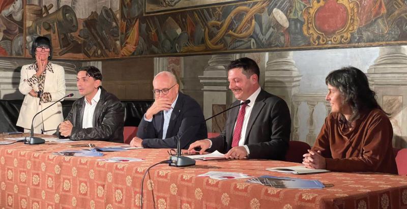 Si alza il sipario su una nuova stagione al teatro Milanollo