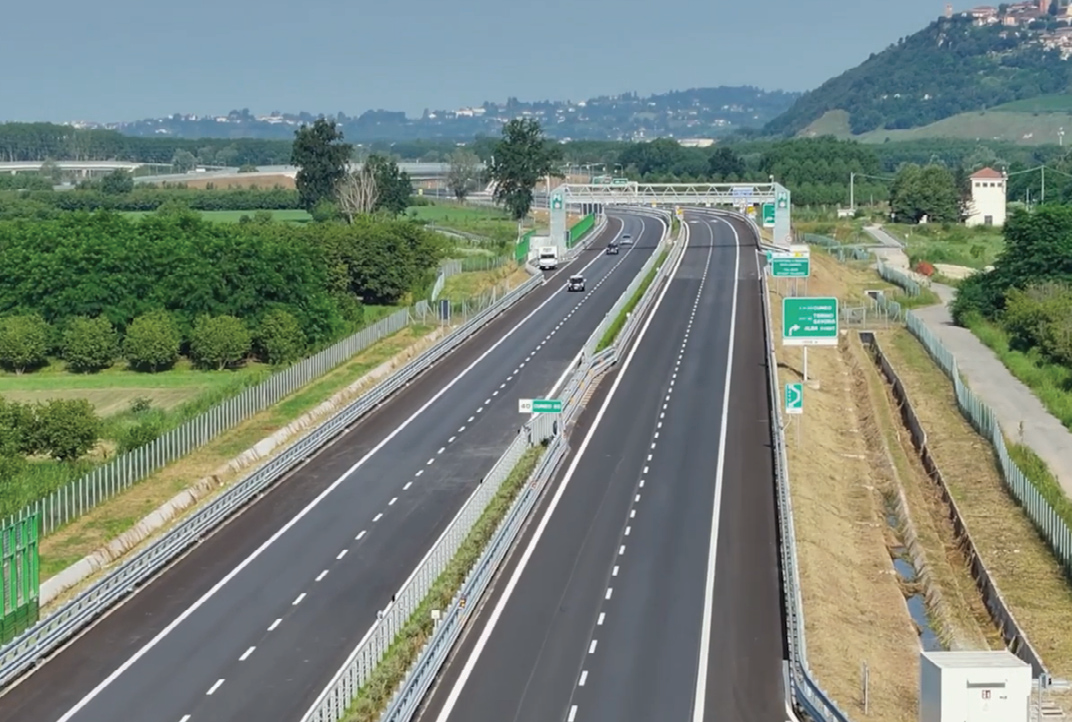 Ora l’A33 è una vera autostrada