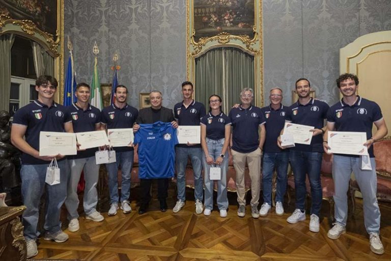 palla_pugno_870_SIC1397